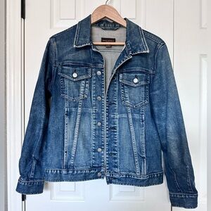 Banana Republic Denim Jacket Size Small